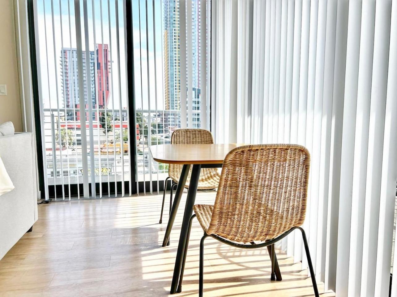 Apartment Downtown Getaway